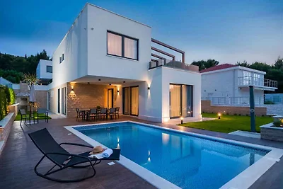 FerienHaus Schöne Luxusvilla mit Blick auf da