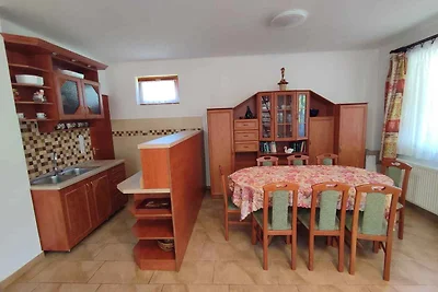 Ferienhaus mit Pool, Internet und Klimaanlage