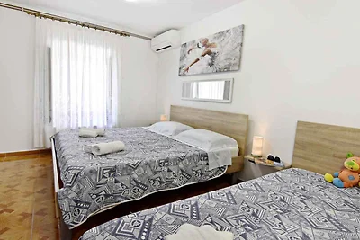Ferienwohnung mit zwei Badezimmern und zwei