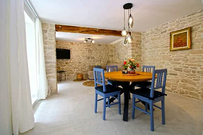 Ferienhaus mit grosser Terrasse und Grill