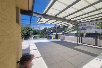 Ferienwohnung mit Terrasse und Balkon mit
