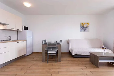 Ferienwohnung mit Klimaanlage und Meerblick