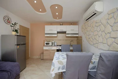 Ferienwohnung mit Balkon und Grill