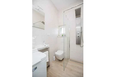 Ferienwohnung mit Terrasse, Meerblick