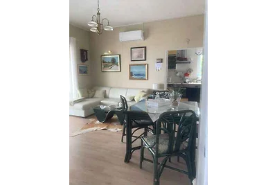 Ferienwohnung mit Terrasse und Klimaanlage