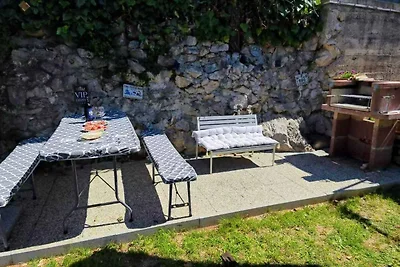 Studio mit Balkon und Klimaanlage