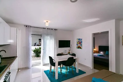 Ferienwohnung mit Terrasse und Klimanlage