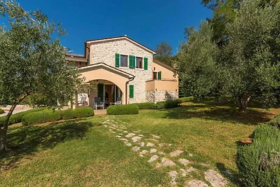 Villa mit Pool und Klimanlage
