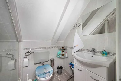 Ferienhaus in Strandnähe mit schönem Garten u