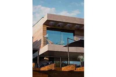 Villa mit Pool und Wellness