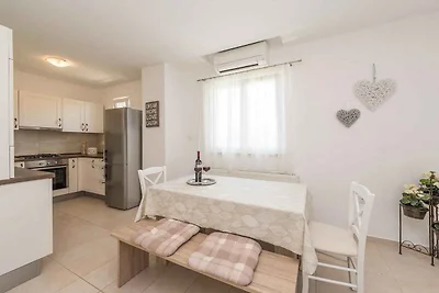 Ferienwohnung mit Klimaanlage und Grill