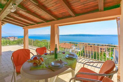 Ferienwohnung mit Balkon und Meerblick