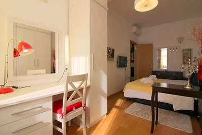 Ferienwohnung mit Klimaanlage, Spülmaschine u