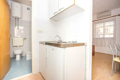 Studio mit Balkon