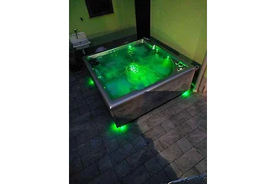 Ferienwohnung mit Whirlpool