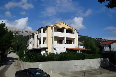 Studio mit Balkon und Klimaanlage