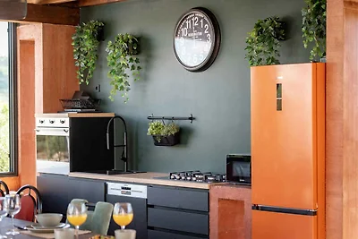 Steinhaus mit privatem Pool und herrlicher Na