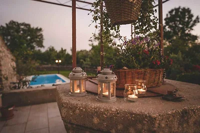 Villa mit Pool und Klimaanlage