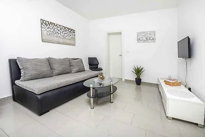 Ferienwohnung mit Terrasse und Grill