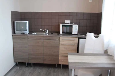 Studio kinderfreundlich mit Internet und