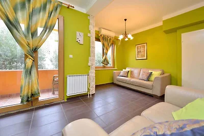 Villa mit Pool und Klimaanlage