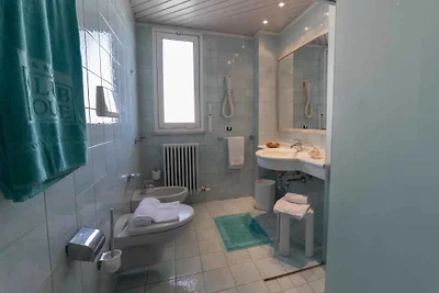 Ferienwohnung mit seitlichem Meerblick