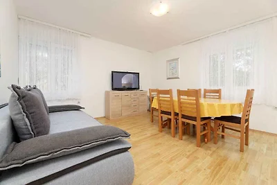 Ferienwohnung mit Klimaanlage und Garten