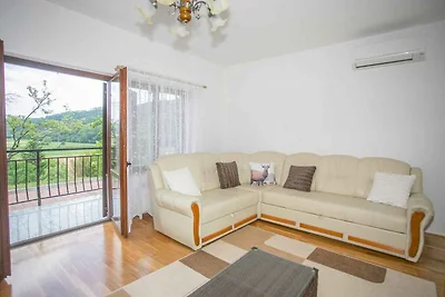 Villa mit Pool und Klimaanlage