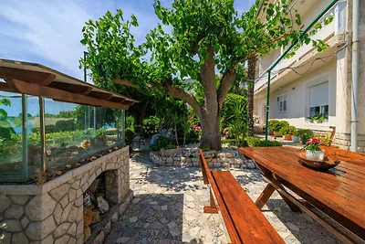 Ferienwohnung mit Balkon und Grill