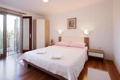 Ferienwohnung mit Terrasse und Klimaanlage