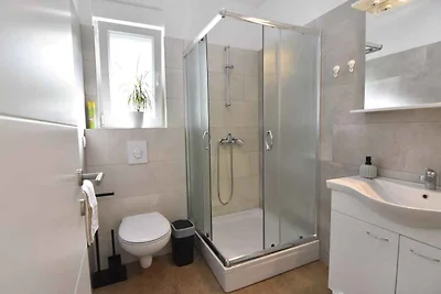 Ferienhaus mit Aussenpool