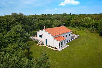 Villa mit Pool und Klimaanlage