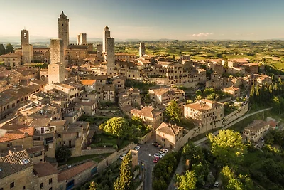 Ferienwohnung mit Schwimmbad und Parkplatz