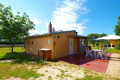 Ferienhaus mit Terrasse und Klimaanlage