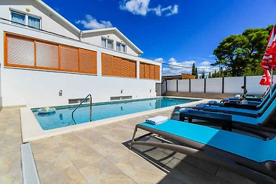 Ferienwohnung mit Schwimmbad