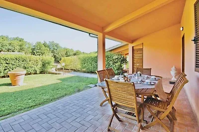 Villa mit Klimaanlage und Pool