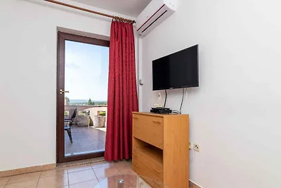Ferienwohnung mit Terrasse und Klimaanlage