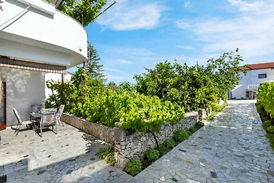 Ferienwohnung mit Terrasse und Grill