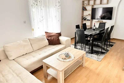 Ferienwohnung mit Terrasse und Klimaanlage