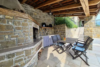 Villa mit Pool und Klimaanlage