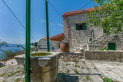 Ferienhaus mit Klimaanlage, Whirpool und