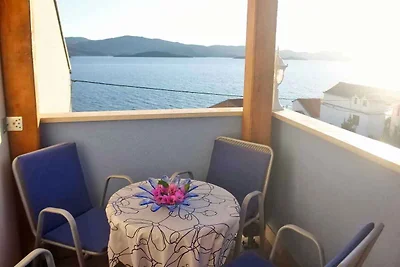 Ferienwohnung Mit Meerblick und Terasse