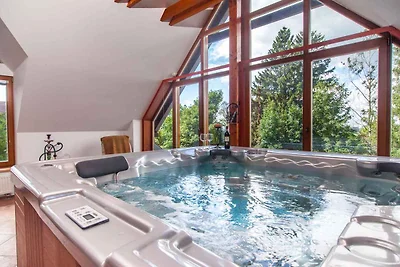 Ferienhaus mit Aussenpool, Whirlpool, Sauna u
