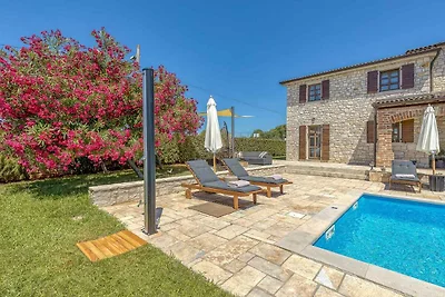 Vakantiehuis Ontspannende vakantie Baderna