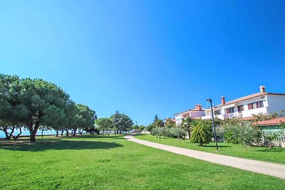 Ferienwohnung mit schönem Balkon mit Tisch un