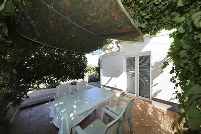 Apartment mit 1 Schlafzimmer, 200 m vom Stran