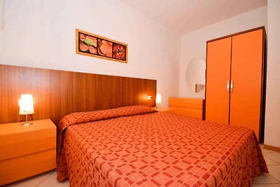 Ferienwohnung mit Klimaanlage, Balkon und