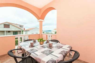 Ferienwohnung mit Terrasse und Klimaanlage