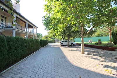 Bungalow mit Aussenpool und Klimaanlage