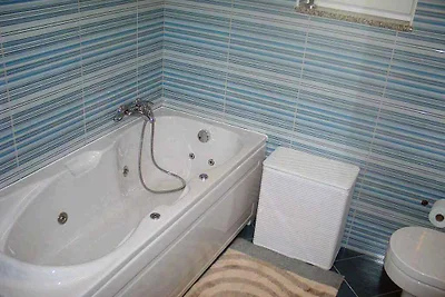 Ferienwohnung modern eingerichtet, mit Klimaa